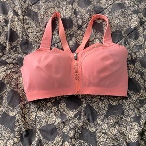 Victoria Secret 36DDD knockout